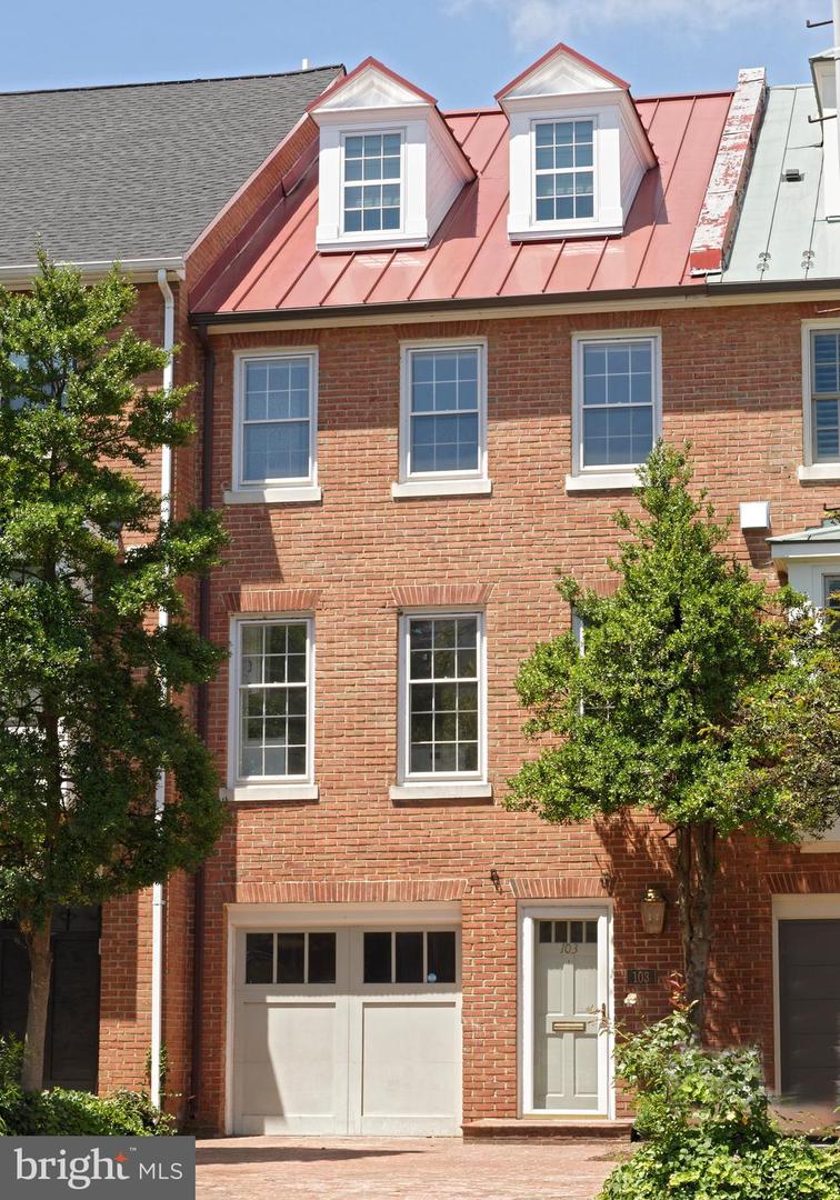 103 FRANKLIN ST, ALEXANDRIA, Virginia 22314, 4 Bedrooms Bedrooms, ,4 BathroomsBathrooms,Residential,For sale,103 FRANKLIN ST,VAAX2047296 MLS # VAAX2047296