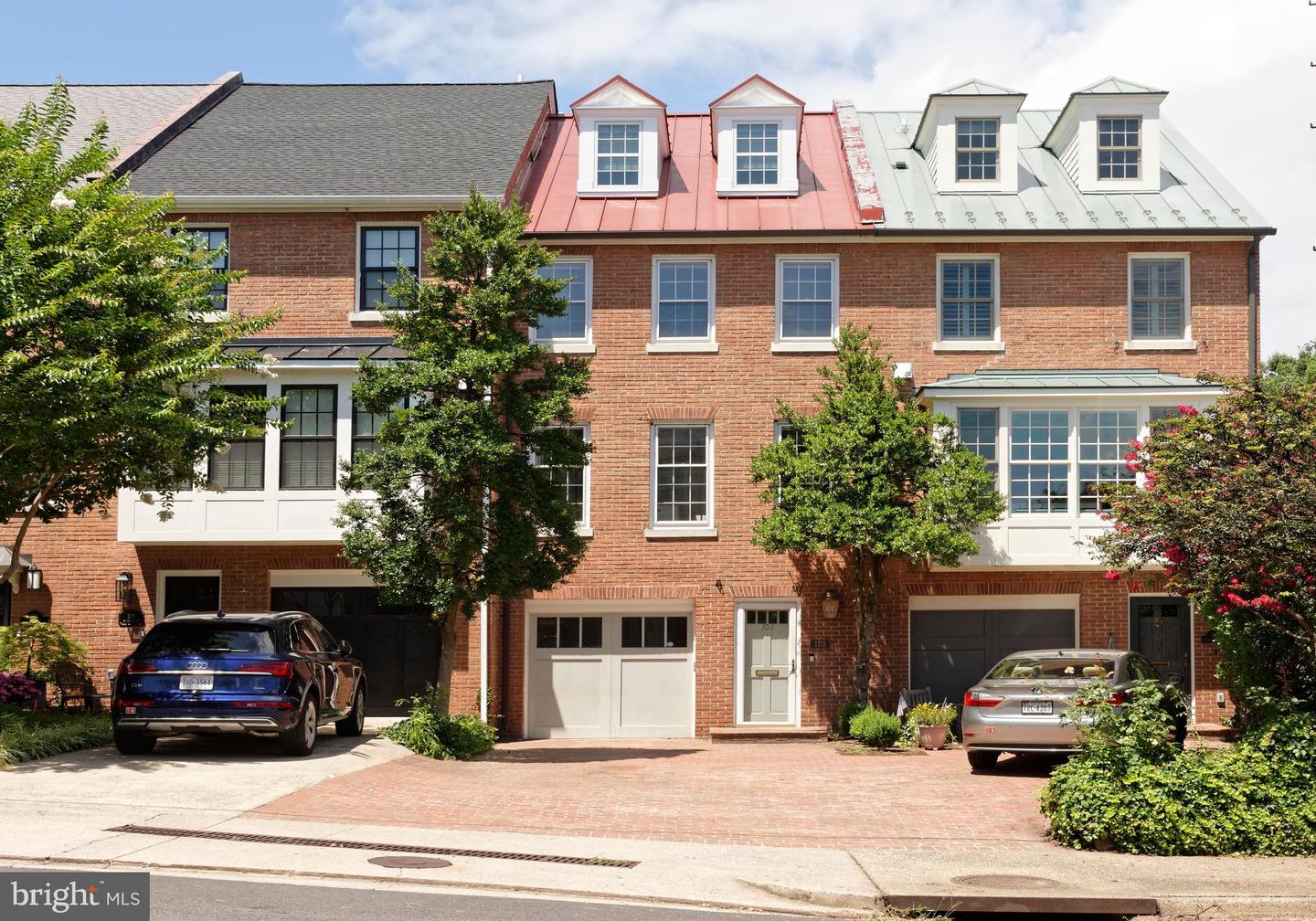 103 FRANKLIN ST, ALEXANDRIA, Virginia 22314, 4 Bedrooms Bedrooms, ,4 BathroomsBathrooms,Residential,For sale,103 FRANKLIN ST,VAAX2047296 MLS # VAAX2047296