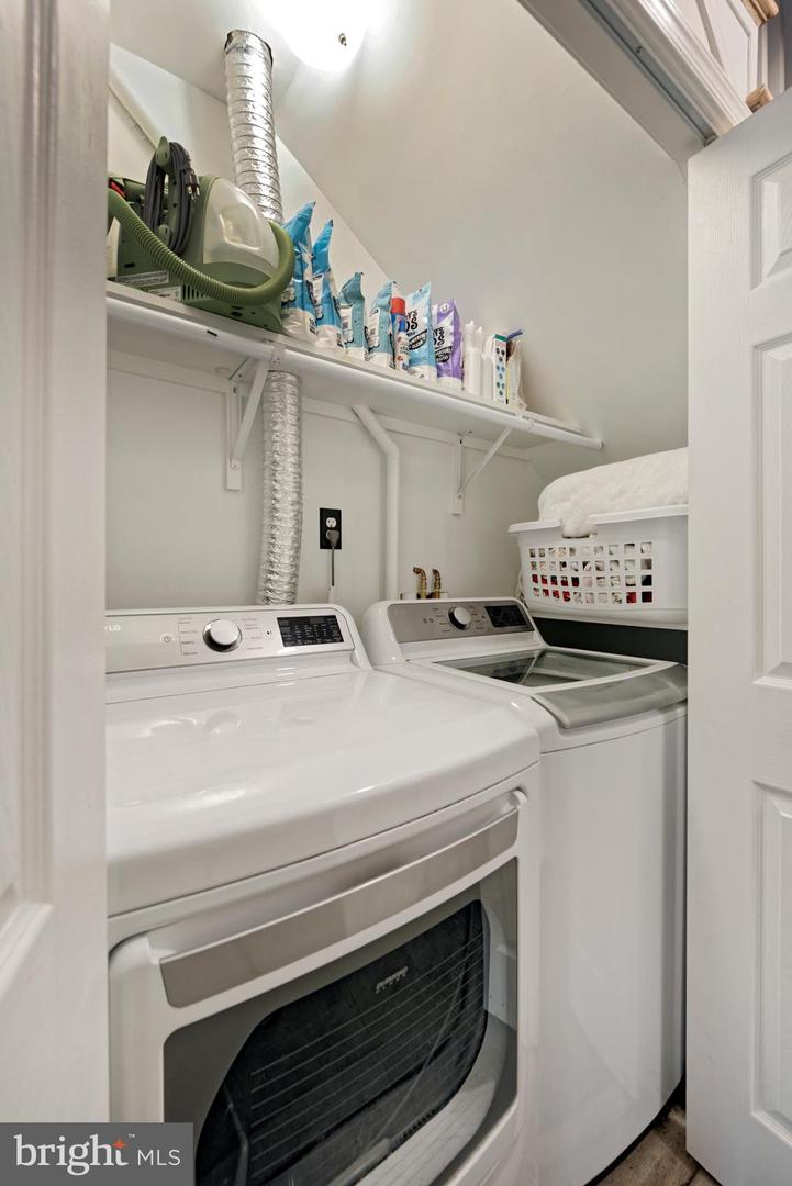 103 FRANKLIN ST, ALEXANDRIA, Virginia 22314, 4 Bedrooms Bedrooms, ,4 BathroomsBathrooms,Residential,For sale,103 FRANKLIN ST,VAAX2047296 MLS # VAAX2047296