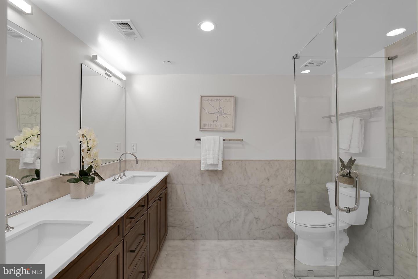 1335 11TH ST NW #302, WASHINGTON, District Of Columbia 20001, 2 Bedrooms Bedrooms, ,2 BathroomsBathrooms,Residential,For sale,1335 11TH ST NW #302,DCDC2209552 MLS # DCDC2209552