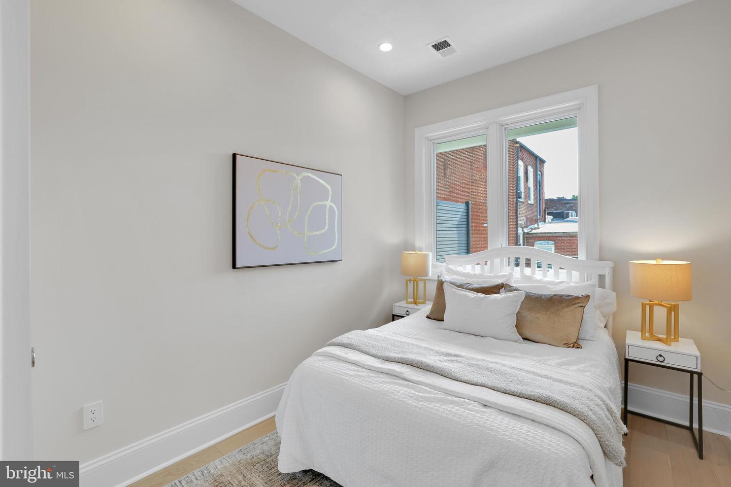 1335 11TH ST NW #302, WASHINGTON, District Of Columbia 20001, 2 Bedrooms Bedrooms, ,2 BathroomsBathrooms,Residential,For sale,1335 11TH ST NW #302,DCDC2209552 MLS # DCDC2209552