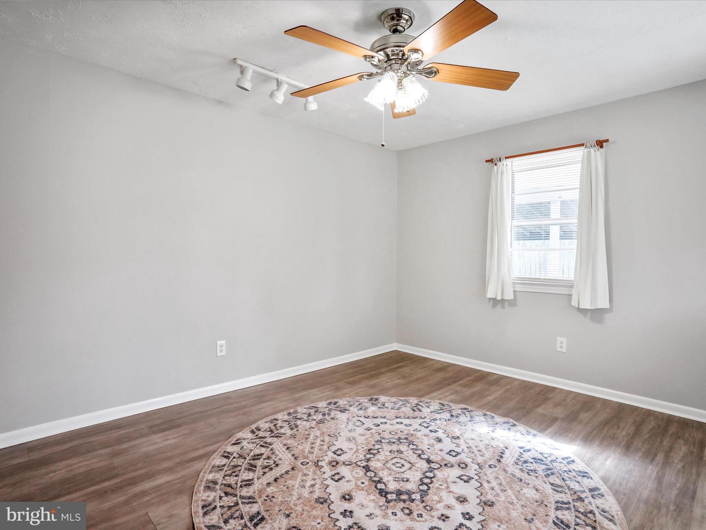 1424 LOCUST ST, FRONT ROYAL, Virginia 22630, 3 Bedrooms Bedrooms, ,1 BathroomBathrooms,Residential,For sale,1424 LOCUST ST,VAWR2011656 MLS # VAWR2011656