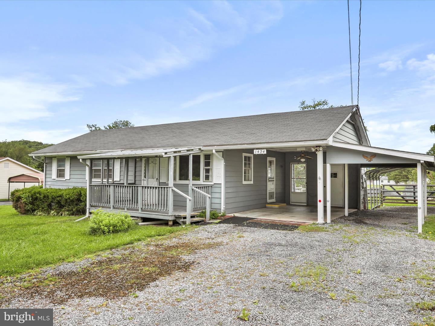 1424 LOCUST ST, FRONT ROYAL, Virginia 22630, 3 Bedrooms Bedrooms, ,1 BathroomBathrooms,Residential,For sale,1424 LOCUST ST,VAWR2011656 MLS # VAWR2011656