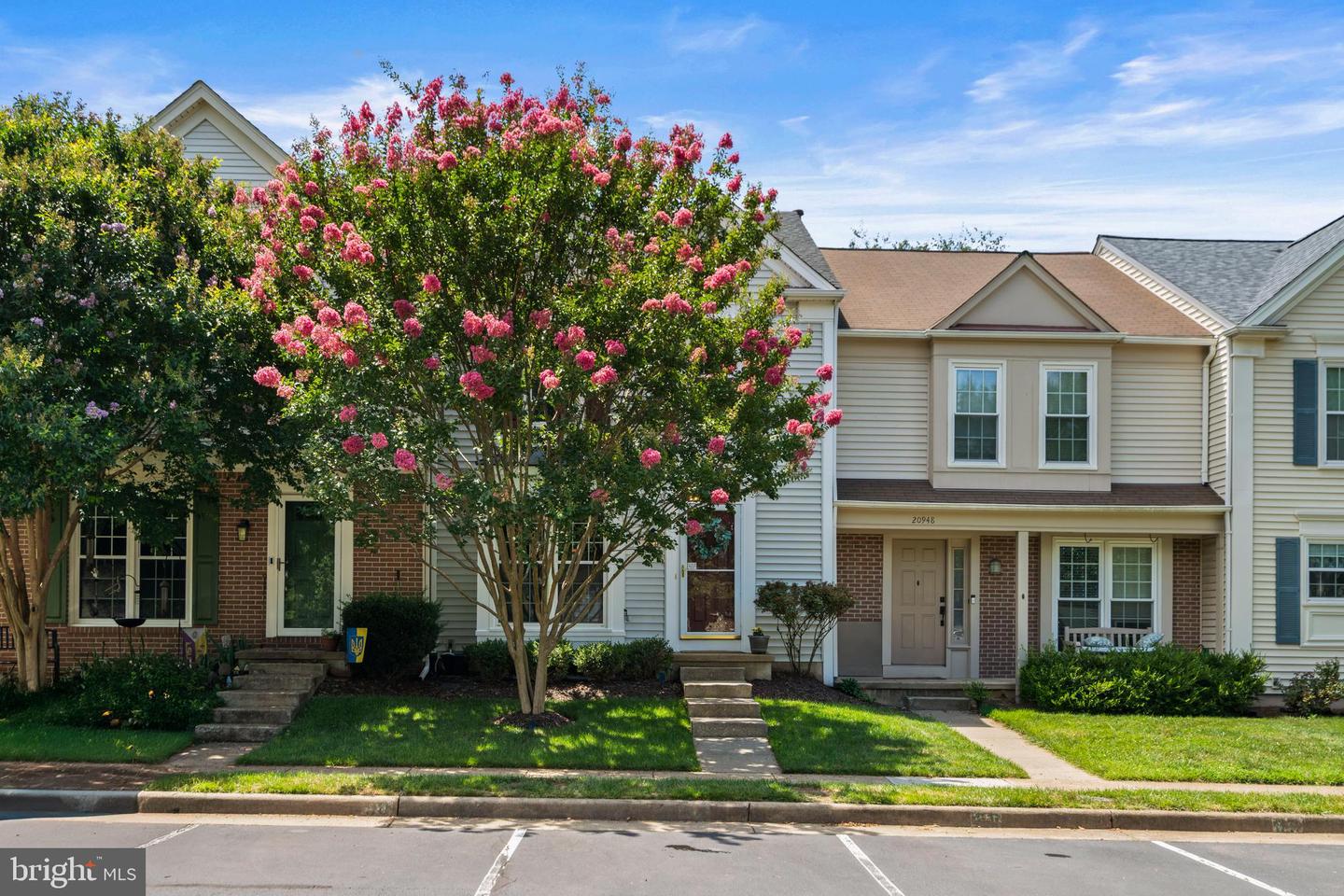 20946 TOBACCO SQ, ASHBURN, Virginia 20147, 3 Bedrooms Bedrooms, ,3 BathroomsBathrooms,Residential,For sale,20946 TOBACCO SQ,VALO2101582 MLS # VALO2101582