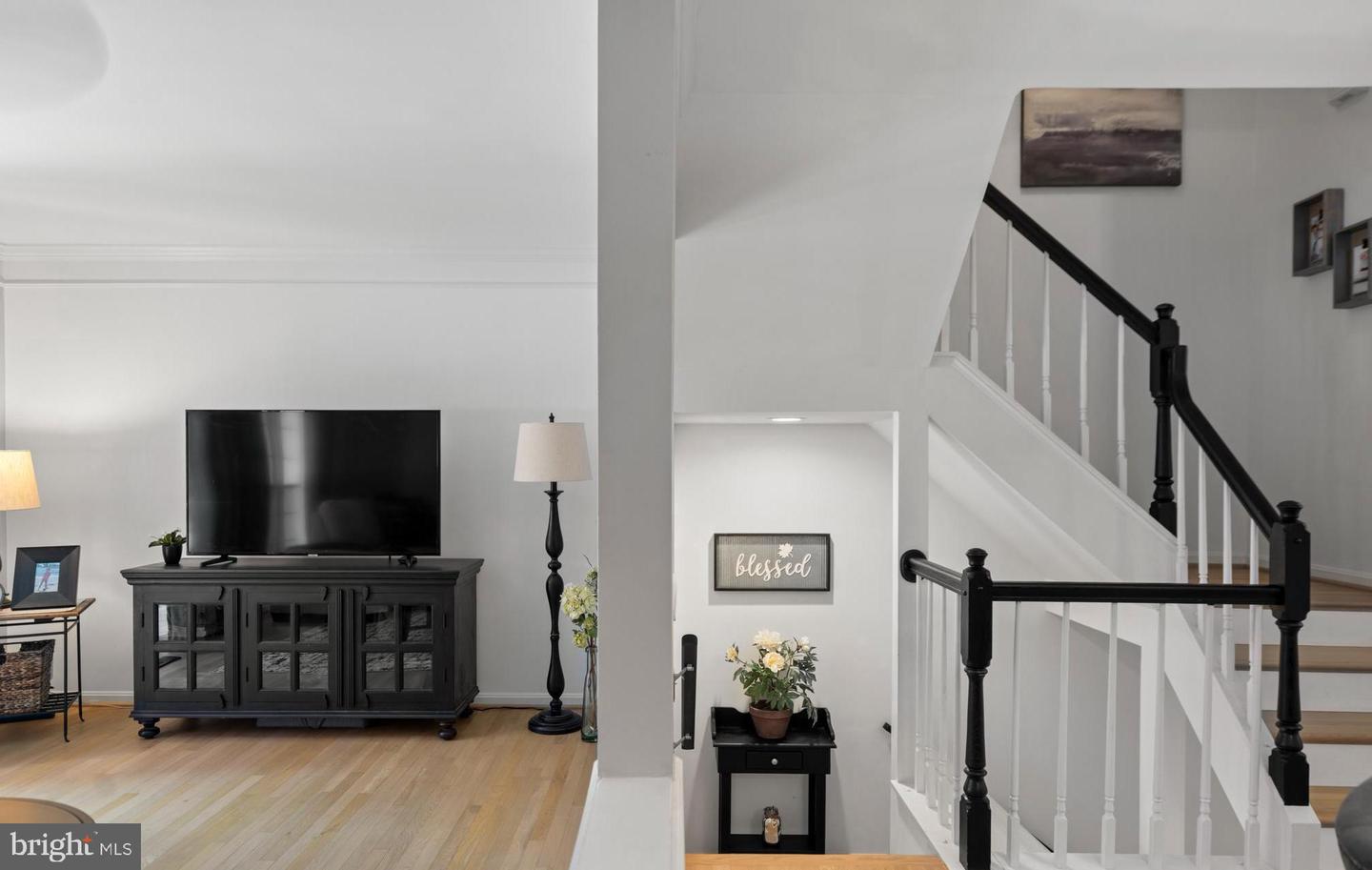 20946 TOBACCO SQ, ASHBURN, Virginia 20147, 3 Bedrooms Bedrooms, ,3 BathroomsBathrooms,Residential,For sale,20946 TOBACCO SQ,VALO2101582 MLS # VALO2101582