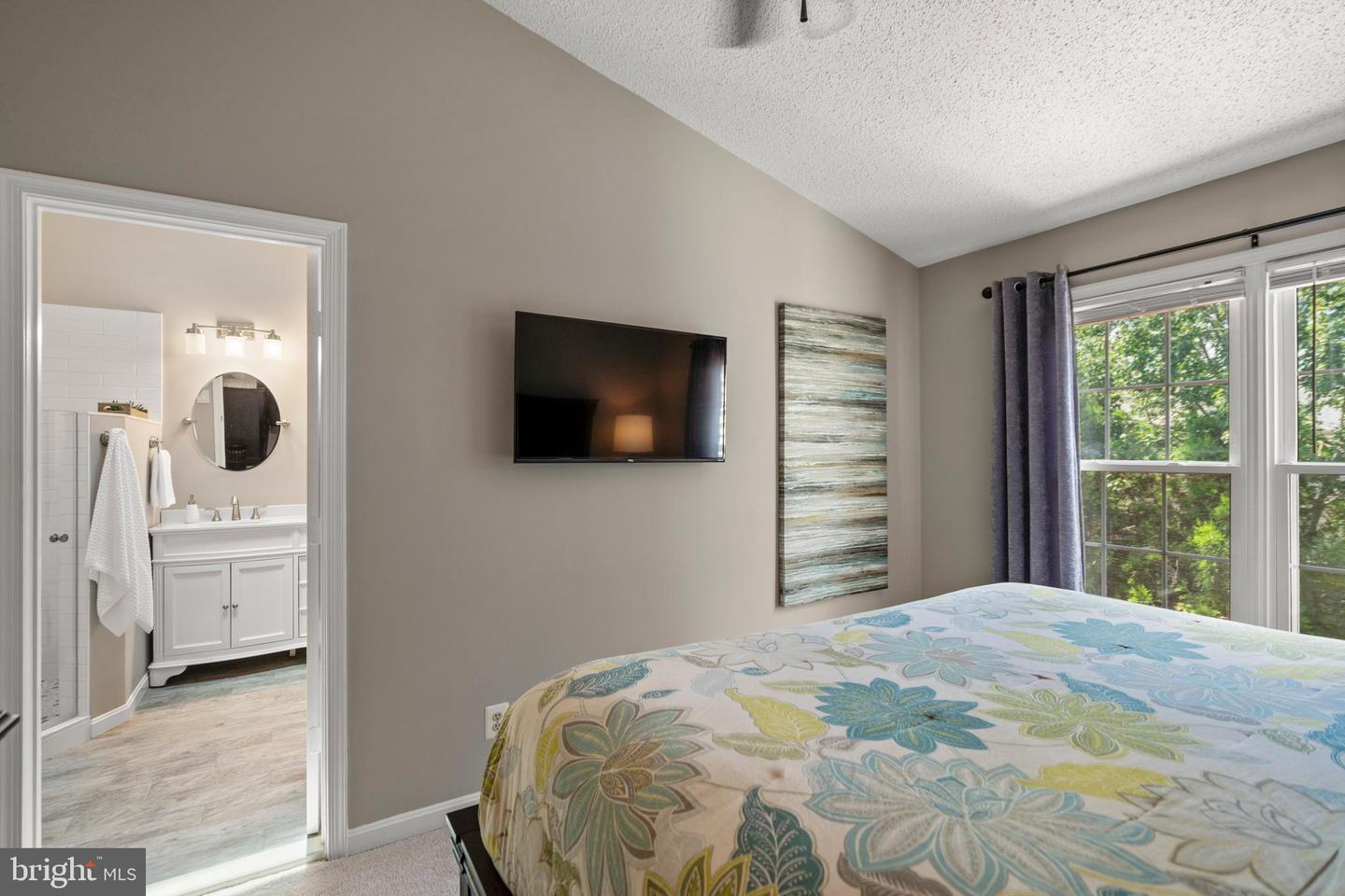 20946 TOBACCO SQ, ASHBURN, Virginia 20147, 3 Bedrooms Bedrooms, ,3 BathroomsBathrooms,Residential,For sale,20946 TOBACCO SQ,VALO2101582 MLS # VALO2101582