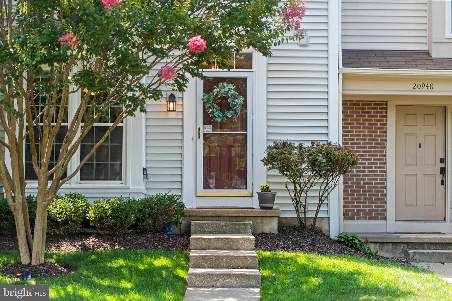 20946 TOBACCO SQ, ASHBURN, Virginia 20147, 3 Bedrooms Bedrooms, ,3 BathroomsBathrooms,Residential,For sale,20946 TOBACCO SQ,VALO2101582 MLS # VALO2101582