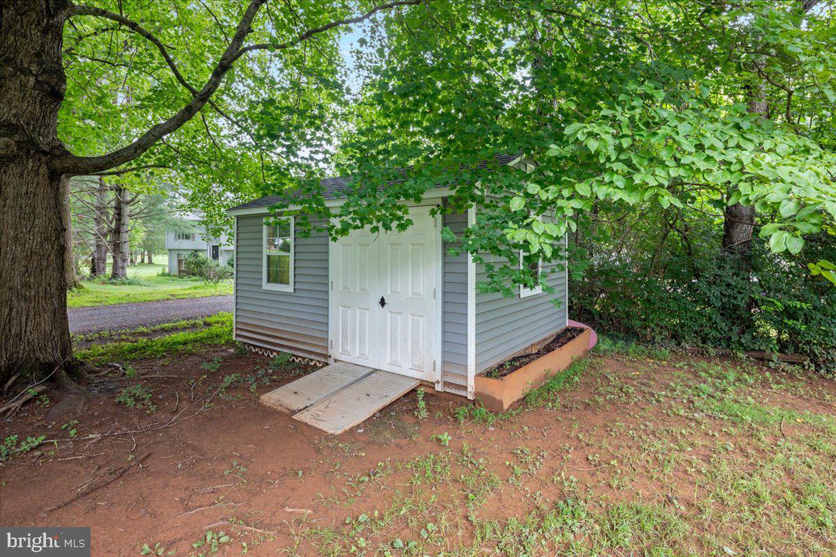 5744 MYRIAH CT, WARRENTON, Virginia 20187, 4 Bedrooms Bedrooms, ,3 BathroomsBathrooms,Residential,For sale,5744 MYRIAH CT,VAFQ2017392 MLS # VAFQ2017392