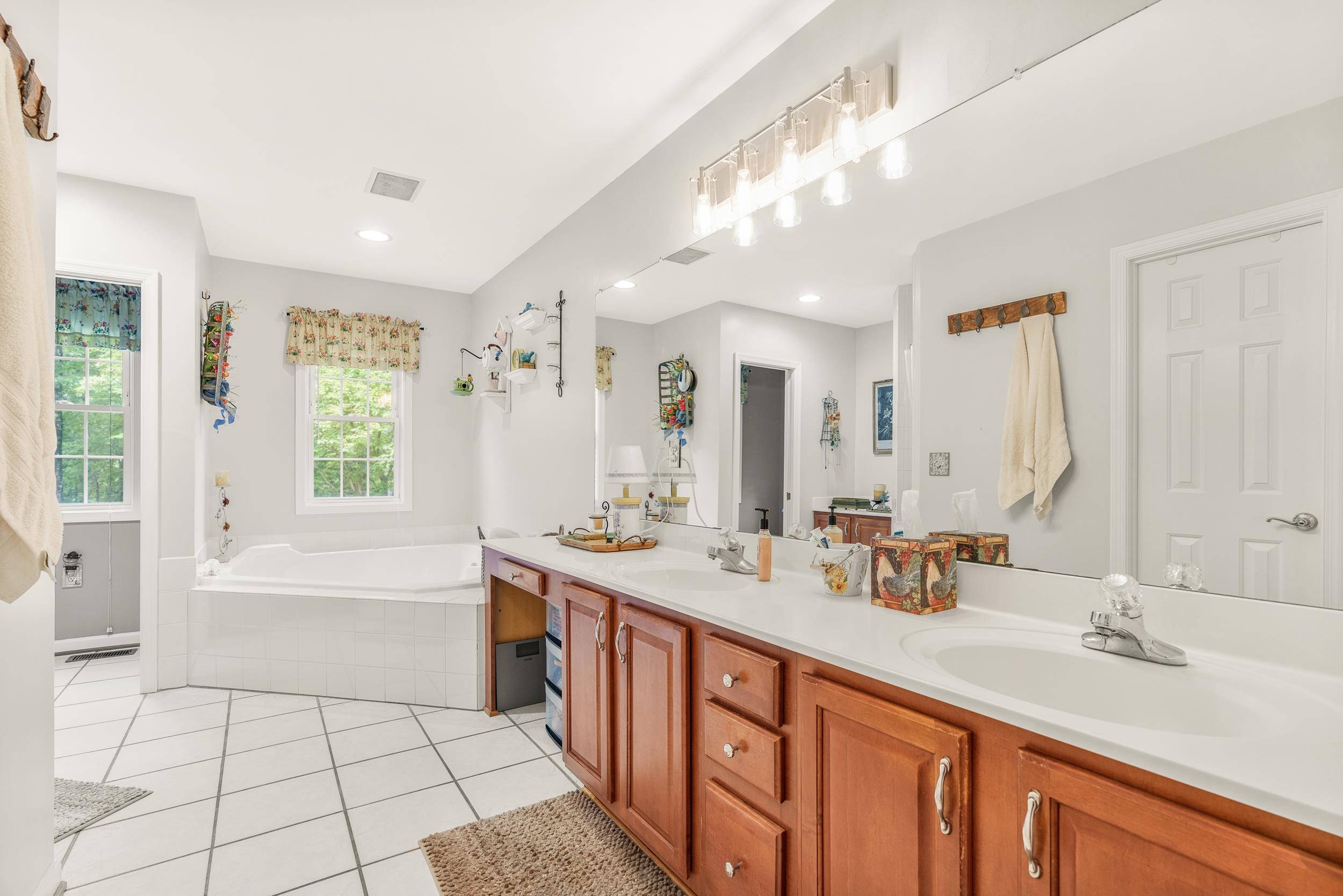 213 LIME KILN RD, CHURCHVILLE, Virginia 24421, 4 Bedrooms Bedrooms, ,3 BathroomsBathrooms,Residential,213 LIME KILN RD,666805 MLS # 666805