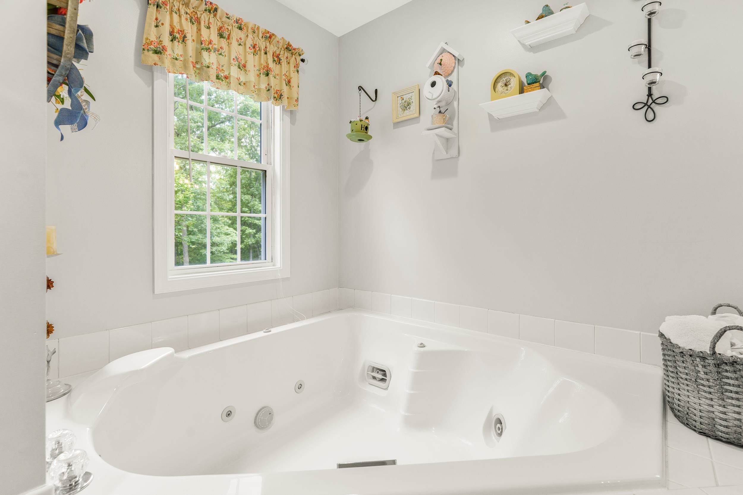 213 LIME KILN RD, CHURCHVILLE, Virginia 24421, 4 Bedrooms Bedrooms, ,3 BathroomsBathrooms,Residential,213 LIME KILN RD,666805 MLS # 666805