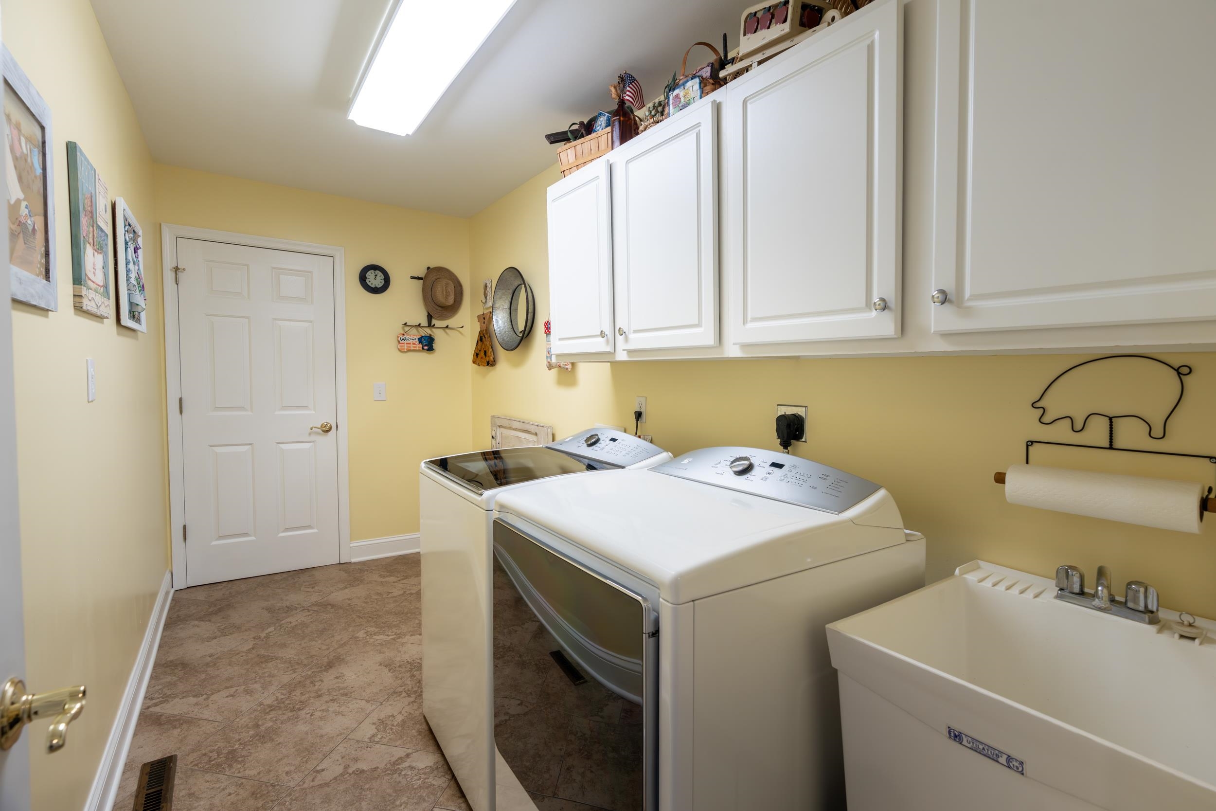 213 LIME KILN RD, CHURCHVILLE, Virginia 24421, 4 Bedrooms Bedrooms, ,3 BathroomsBathrooms,Residential,213 LIME KILN RD,666805 MLS # 666805