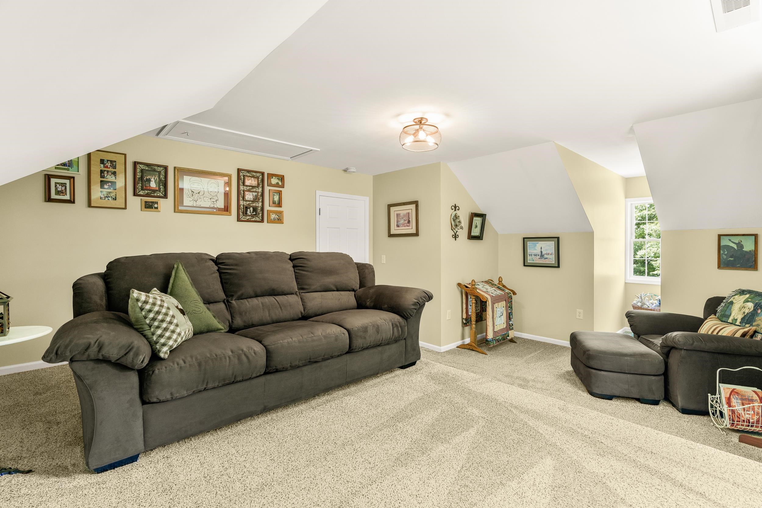 213 LIME KILN RD, CHURCHVILLE, Virginia 24421, 4 Bedrooms Bedrooms, ,3 BathroomsBathrooms,Residential,213 LIME KILN RD,666805 MLS # 666805