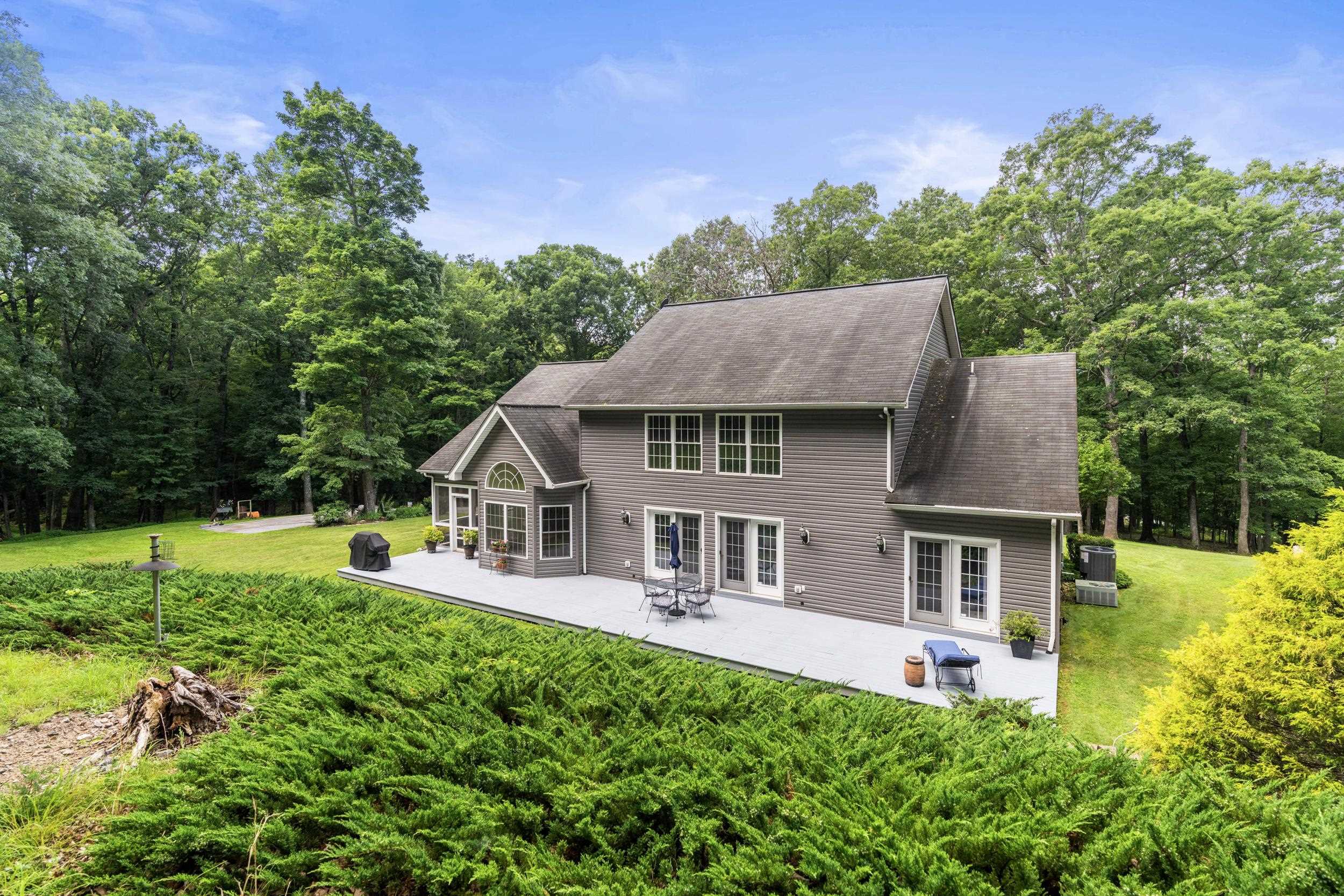 213 LIME KILN RD, CHURCHVILLE, Virginia 24421, 4 Bedrooms Bedrooms, ,3 BathroomsBathrooms,Residential,213 LIME KILN RD,666805 MLS # 666805