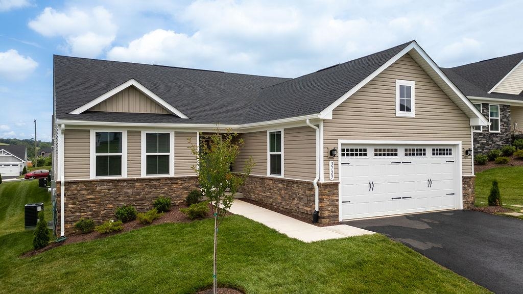 3725 ROXBURGH ST, ROCKINGHAM, Virginia 22801, 4 Bedrooms Bedrooms, ,3 BathroomsBathrooms,Residential,3725 ROXBURGH ST,666809 MLS # 666809