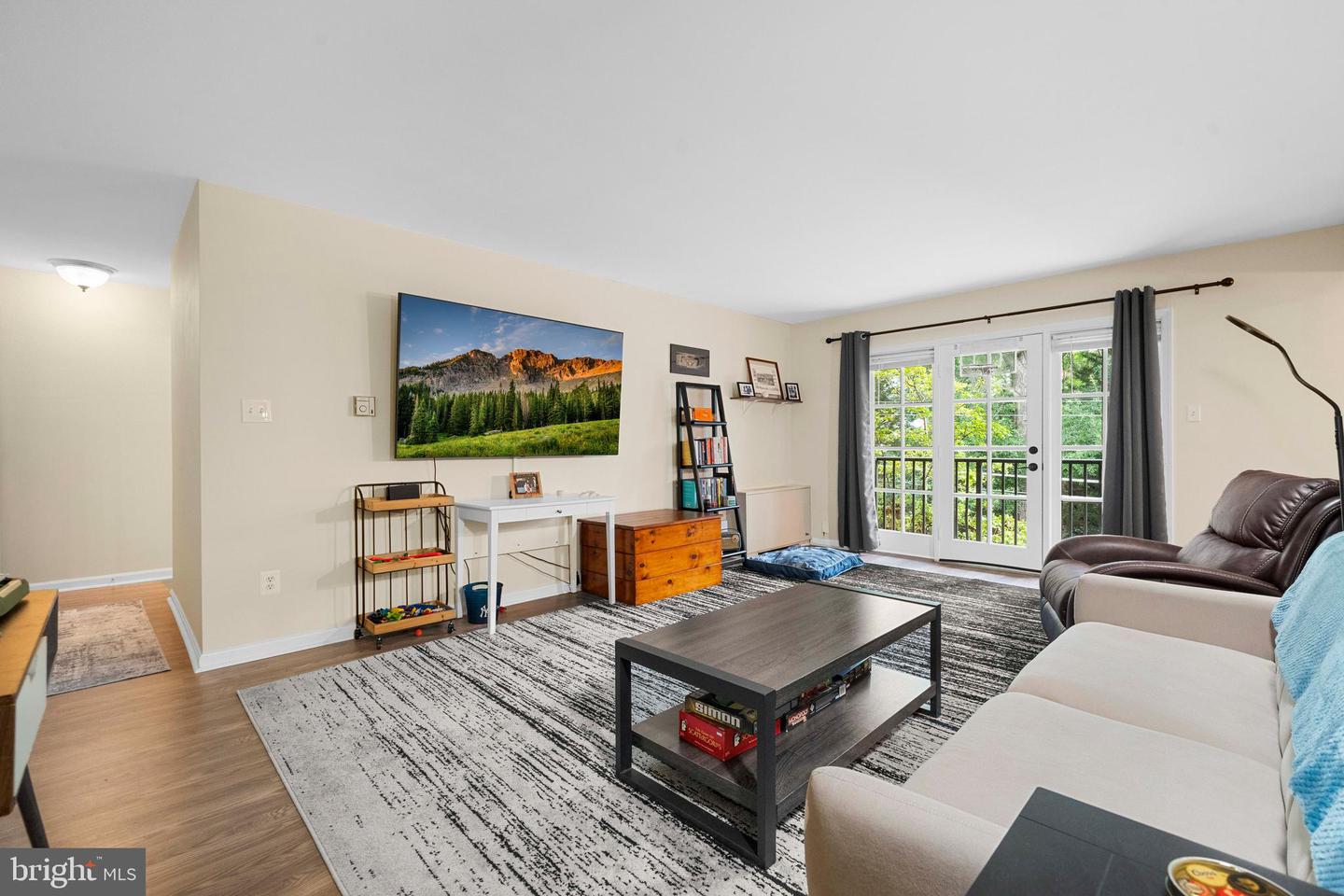 3336 SPRING LN #A-32, FALLS CHURCH, Virginia 22041, 2 Bedrooms Bedrooms, ,1 BathroomBathrooms,Residential,For sale,3336 SPRING LN #A-32,VAFX2254554 MLS # VAFX2254554