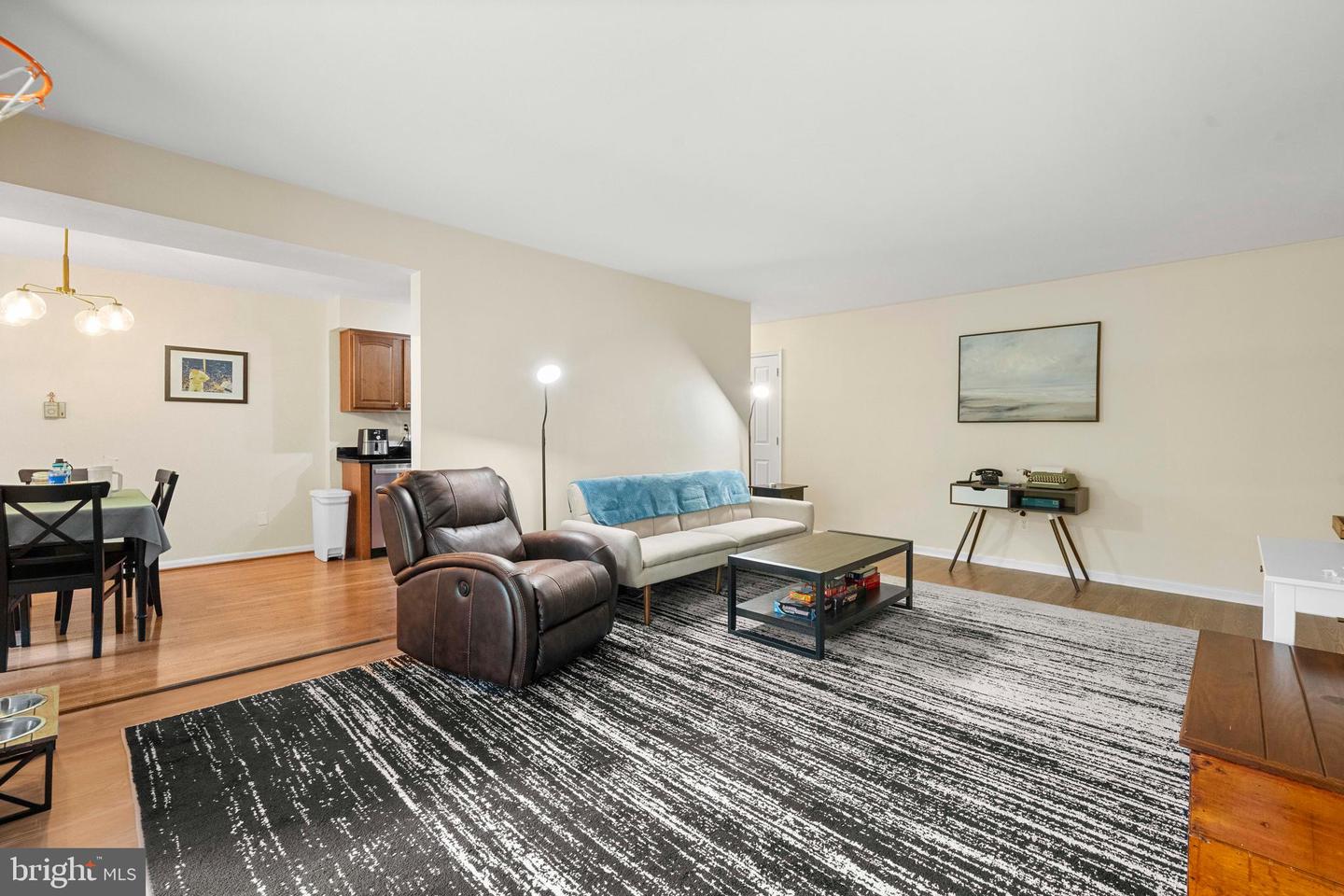3336 SPRING LN #A-32, FALLS CHURCH, Virginia 22041, 2 Bedrooms Bedrooms, ,1 BathroomBathrooms,Residential,For sale,3336 SPRING LN #A-32,VAFX2254554 MLS # VAFX2254554