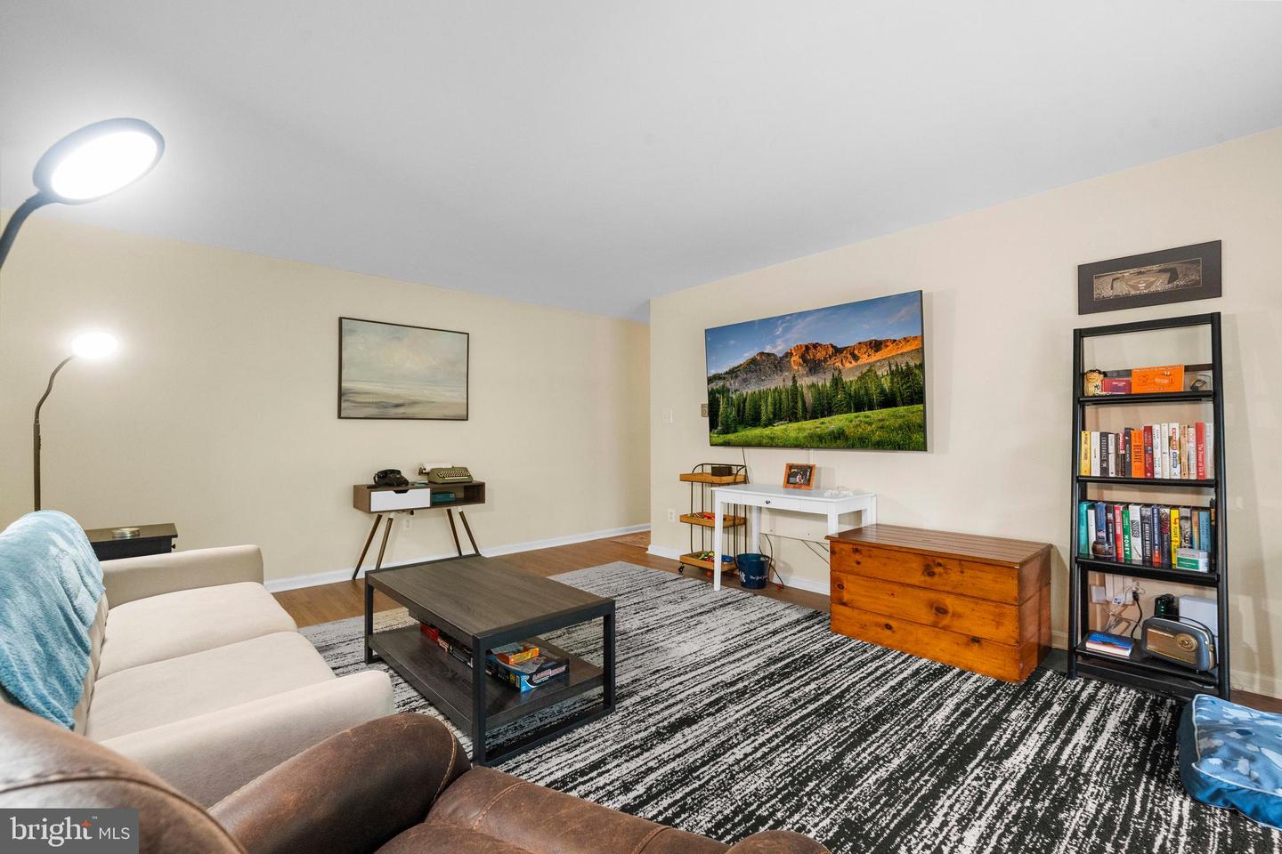3336 SPRING LN #A-32, FALLS CHURCH, Virginia 22041, 2 Bedrooms Bedrooms, ,1 BathroomBathrooms,Residential,For sale,3336 SPRING LN #A-32,VAFX2254554 MLS # VAFX2254554