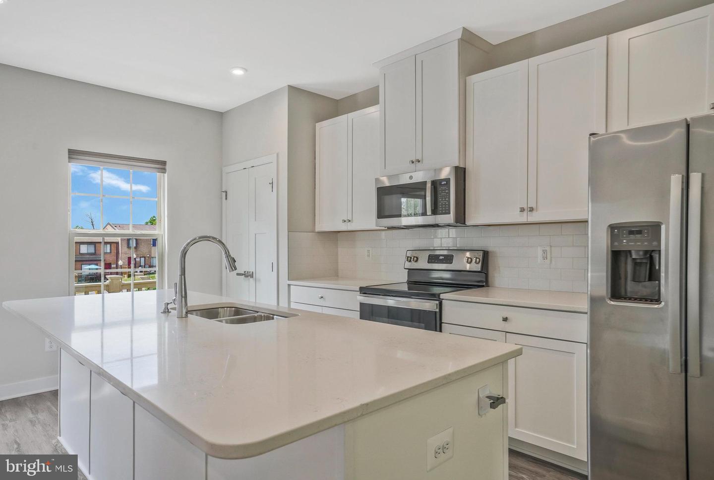 7811 SUTTER LN, ANNANDALE, Virginia 22003, 4 Bedrooms Bedrooms, ,3 BathroomsBathrooms,Residential,For sale,7811 SUTTER LN,VAFX2254560 MLS # VAFX2254560