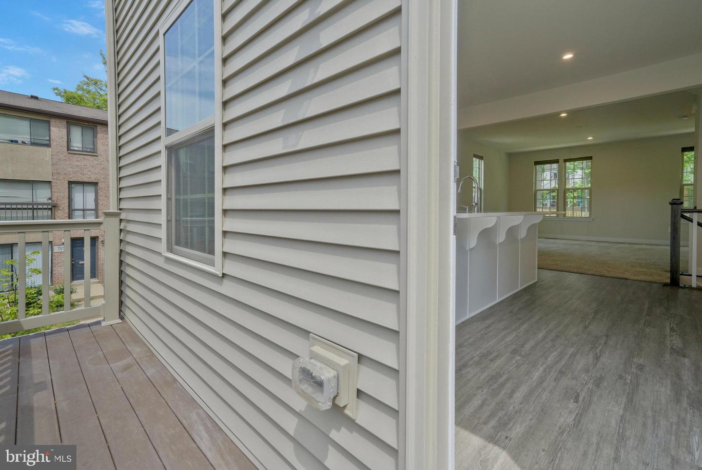 7811 SUTTER LN, ANNANDALE, Virginia 22003, 4 Bedrooms Bedrooms, ,3 BathroomsBathrooms,Residential,For sale,7811 SUTTER LN,VAFX2254560 MLS # VAFX2254560