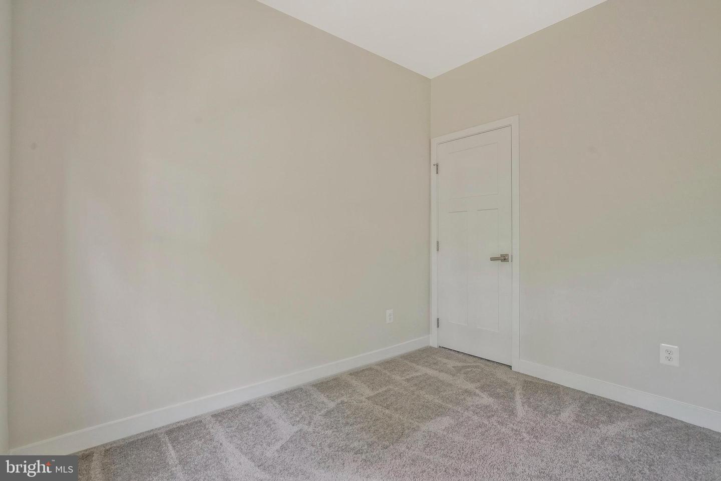 7811 SUTTER LN, ANNANDALE, Virginia 22003, 4 Bedrooms Bedrooms, ,3 BathroomsBathrooms,Residential,For sale,7811 SUTTER LN,VAFX2254560 MLS # VAFX2254560
