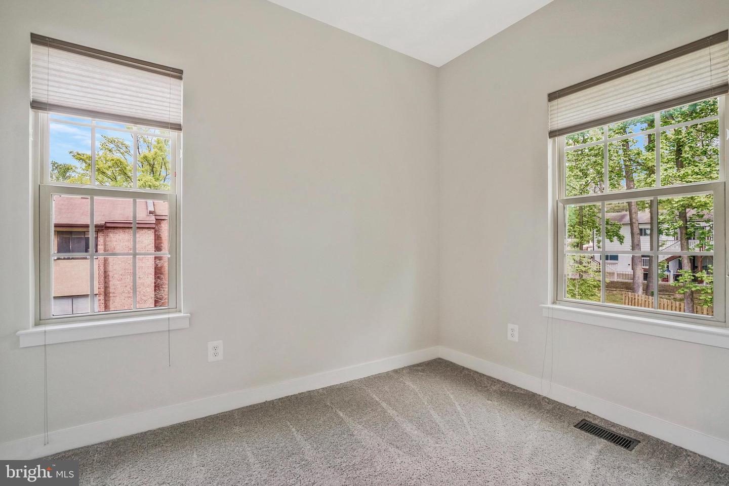 7811 SUTTER LN, ANNANDALE, Virginia 22003, 4 Bedrooms Bedrooms, ,3 BathroomsBathrooms,Residential,For sale,7811 SUTTER LN,VAFX2254560 MLS # VAFX2254560