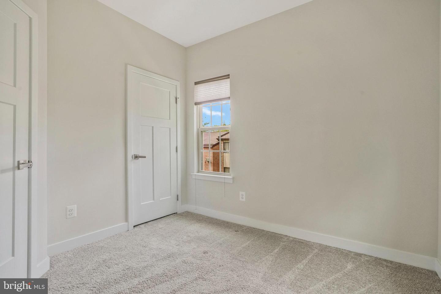 7811 SUTTER LN, ANNANDALE, Virginia 22003, 4 Bedrooms Bedrooms, ,3 BathroomsBathrooms,Residential,For sale,7811 SUTTER LN,VAFX2254560 MLS # VAFX2254560