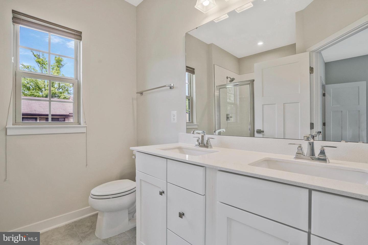 7811 SUTTER LN, ANNANDALE, Virginia 22003, 4 Bedrooms Bedrooms, ,3 BathroomsBathrooms,Residential,For sale,7811 SUTTER LN,VAFX2254560 MLS # VAFX2254560