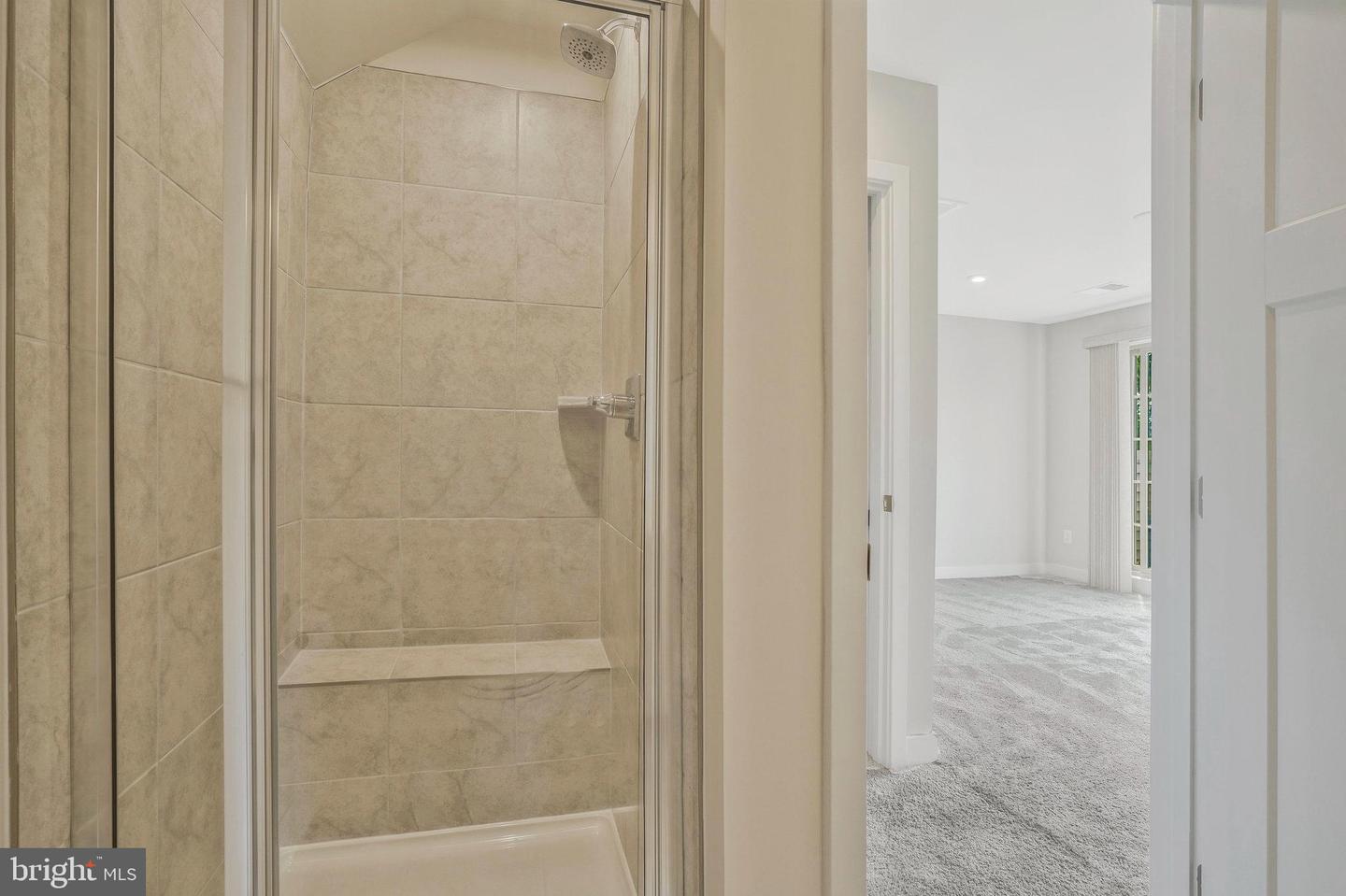 7811 SUTTER LN, ANNANDALE, Virginia 22003, 4 Bedrooms Bedrooms, ,3 BathroomsBathrooms,Residential,For sale,7811 SUTTER LN,VAFX2254560 MLS # VAFX2254560