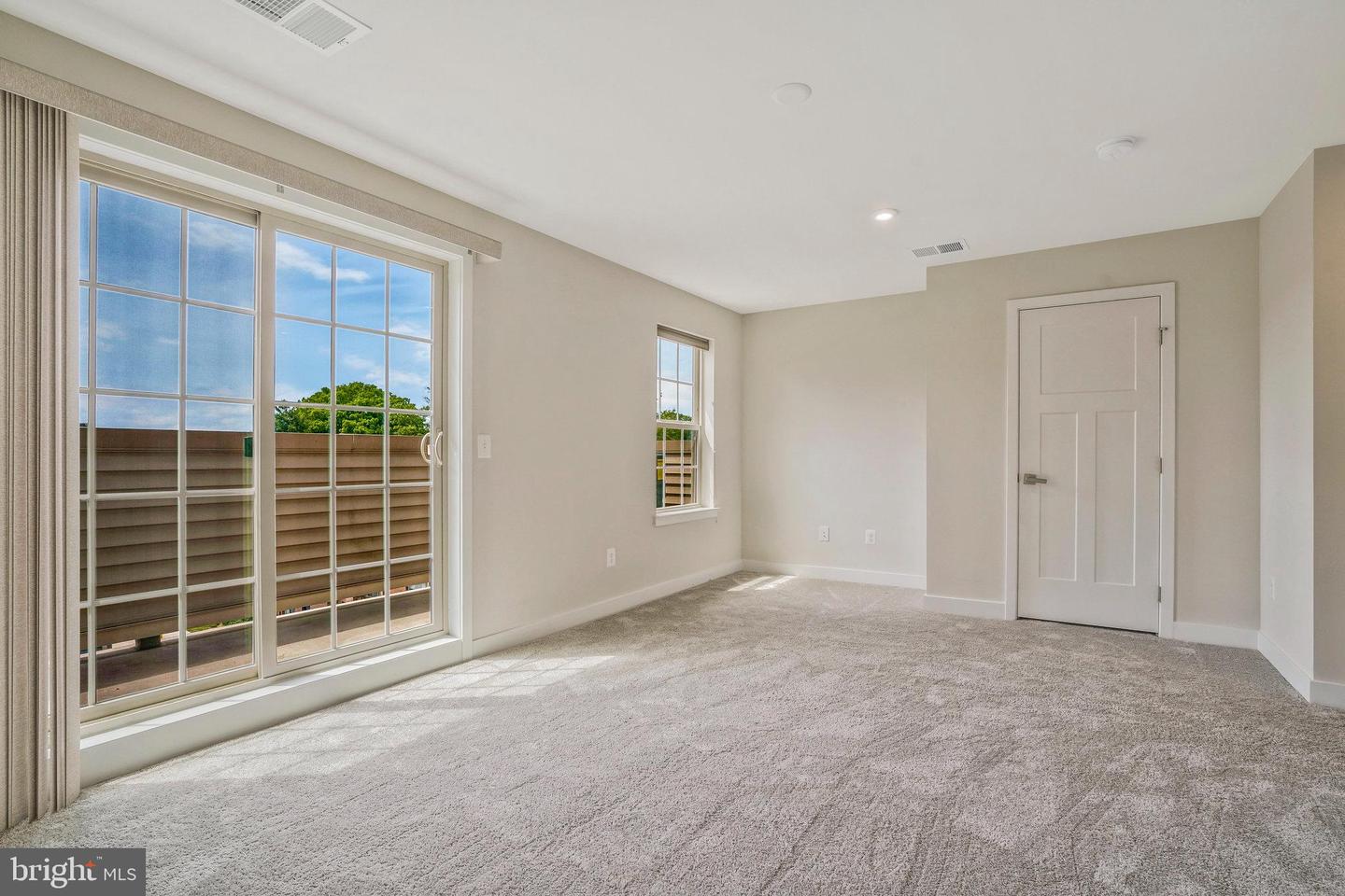 7811 SUTTER LN, ANNANDALE, Virginia 22003, 4 Bedrooms Bedrooms, ,3 BathroomsBathrooms,Residential,For sale,7811 SUTTER LN,VAFX2254560 MLS # VAFX2254560