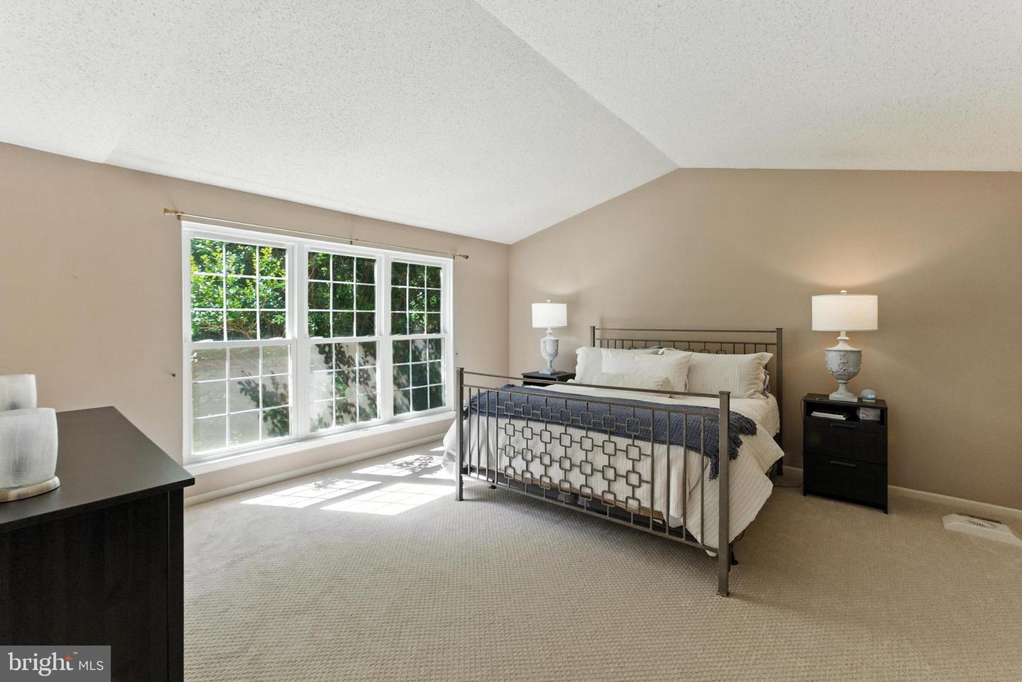 2789 MAPLE RIDGE DR, WOODBRIDGE, Virginia 22192, 4 Bedrooms Bedrooms, ,2 BathroomsBathrooms,Residential,For sale,2789 MAPLE RIDGE DR,VAPW2098854 MLS # VAPW2098854