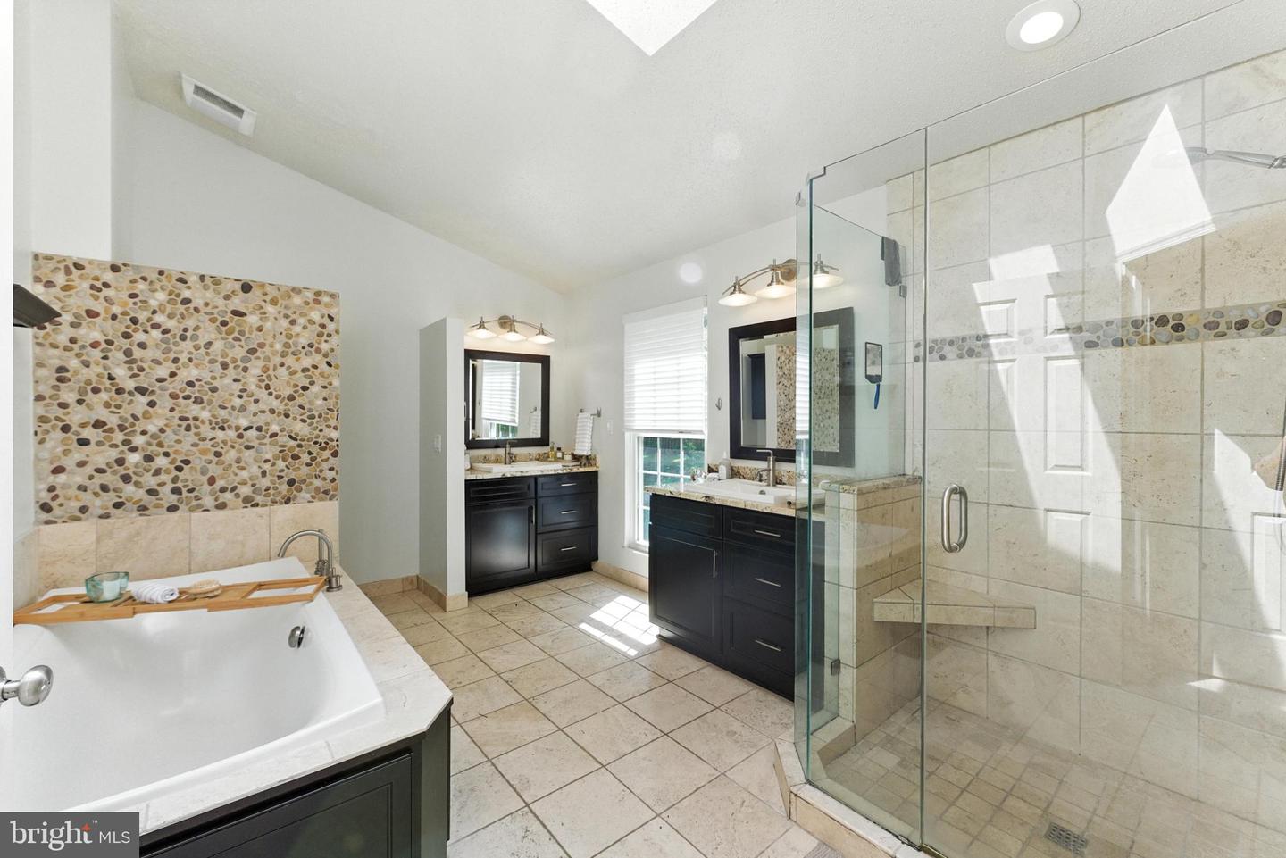 2789 MAPLE RIDGE DR, WOODBRIDGE, Virginia 22192, 4 Bedrooms Bedrooms, ,2 BathroomsBathrooms,Residential,For sale,2789 MAPLE RIDGE DR,VAPW2098854 MLS # VAPW2098854