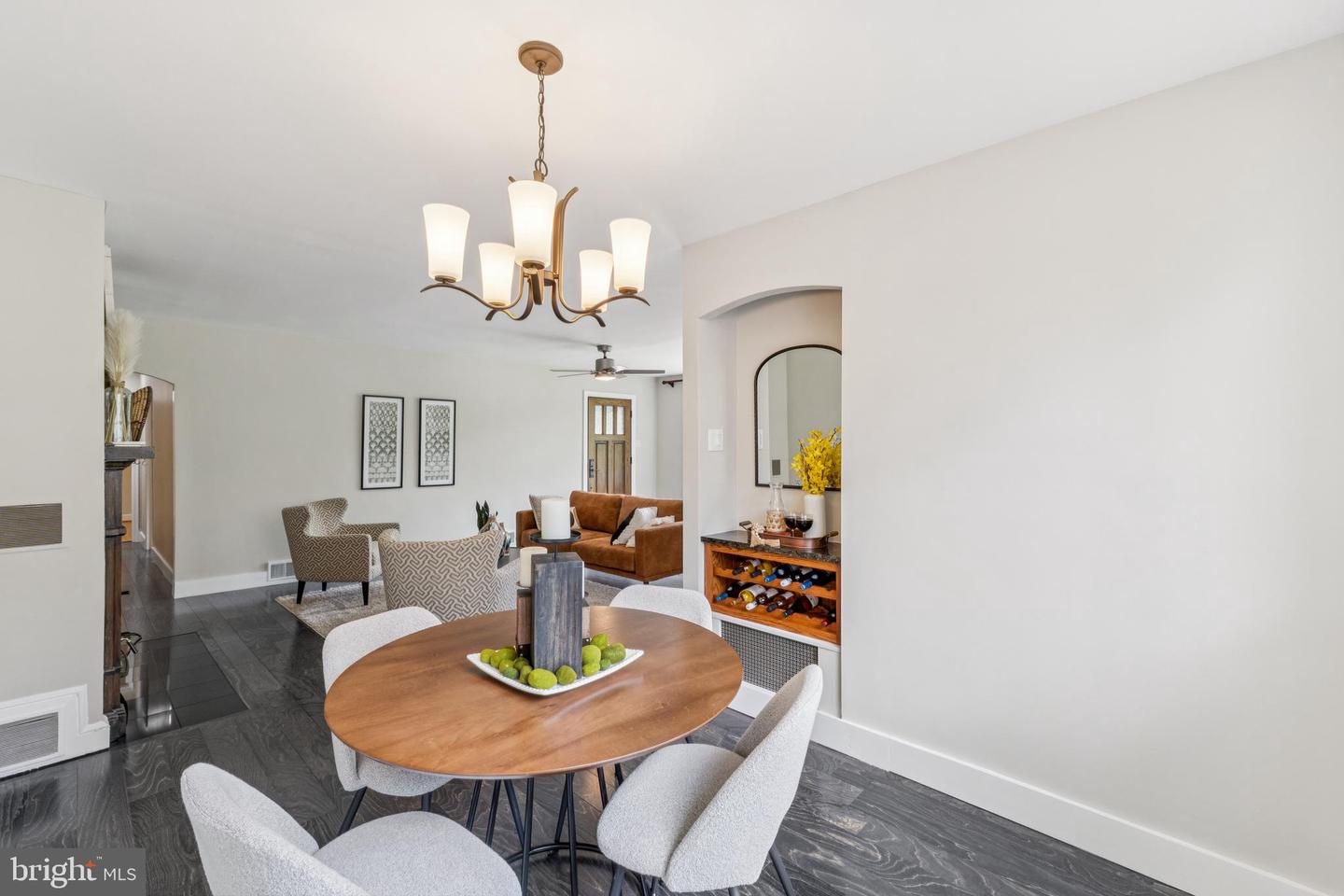 2431 N NOTTINGHAM ST, ARLINGTON, Virginia 22207, 3 Bedrooms Bedrooms, ,2 BathroomsBathrooms,Residential,For sale,2431 N NOTTINGHAM ST,VAAR2060440 MLS # VAAR2060440