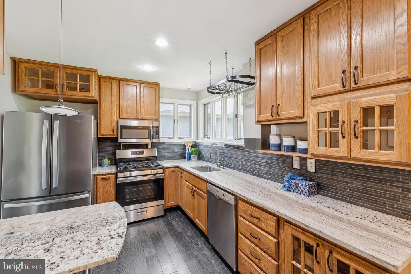 2431 N NOTTINGHAM ST, ARLINGTON, Virginia 22207, 3 Bedrooms Bedrooms, ,2 BathroomsBathrooms,Residential,For sale,2431 N NOTTINGHAM ST,VAAR2060440 MLS # VAAR2060440