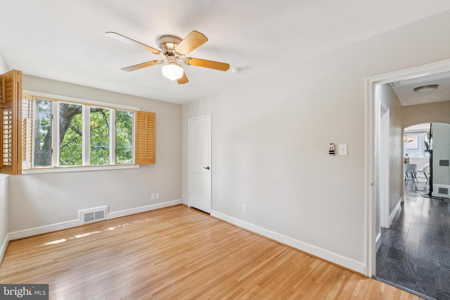 2431 N NOTTINGHAM ST, ARLINGTON, Virginia 22207, 3 Bedrooms Bedrooms, ,2 BathroomsBathrooms,Residential,For sale,2431 N NOTTINGHAM ST,VAAR2060440 MLS # VAAR2060440