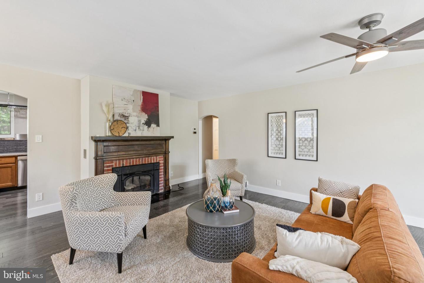 2431 N NOTTINGHAM ST, ARLINGTON, Virginia 22207, 3 Bedrooms Bedrooms, ,2 BathroomsBathrooms,Residential,For sale,2431 N NOTTINGHAM ST,VAAR2060440 MLS # VAAR2060440