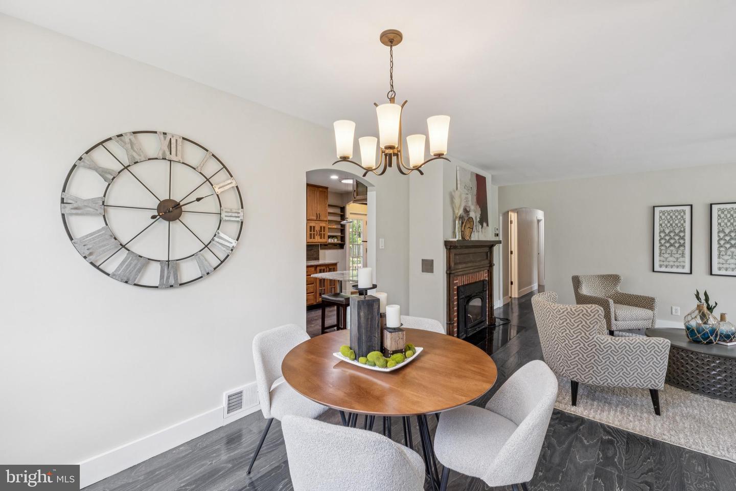 2431 N NOTTINGHAM ST, ARLINGTON, Virginia 22207, 3 Bedrooms Bedrooms, ,2 BathroomsBathrooms,Residential,For sale,2431 N NOTTINGHAM ST,VAAR2060440 MLS # VAAR2060440