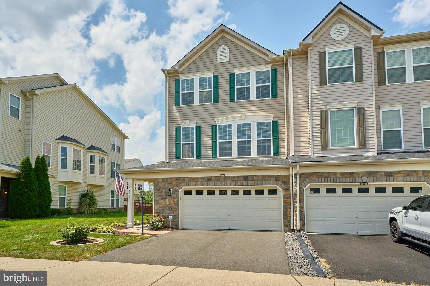25091 SILURIAN TER, ALDIE, Virginia 20105, 3 Bedrooms Bedrooms, ,3 BathroomsBathrooms,Residential,For sale,25091 SILURIAN TER,VALO2101624 MLS # VALO2101624
