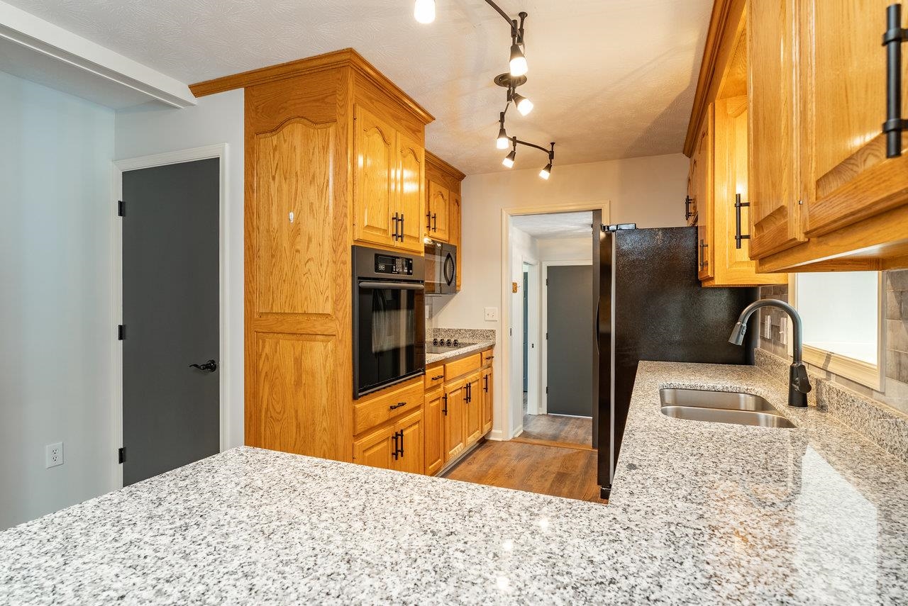 309 2ND ST, GROTTOES, Virginia 24441, 3 Bedrooms Bedrooms, ,2 BathroomsBathrooms,Residential,309 2ND ST,666812 MLS # 666812