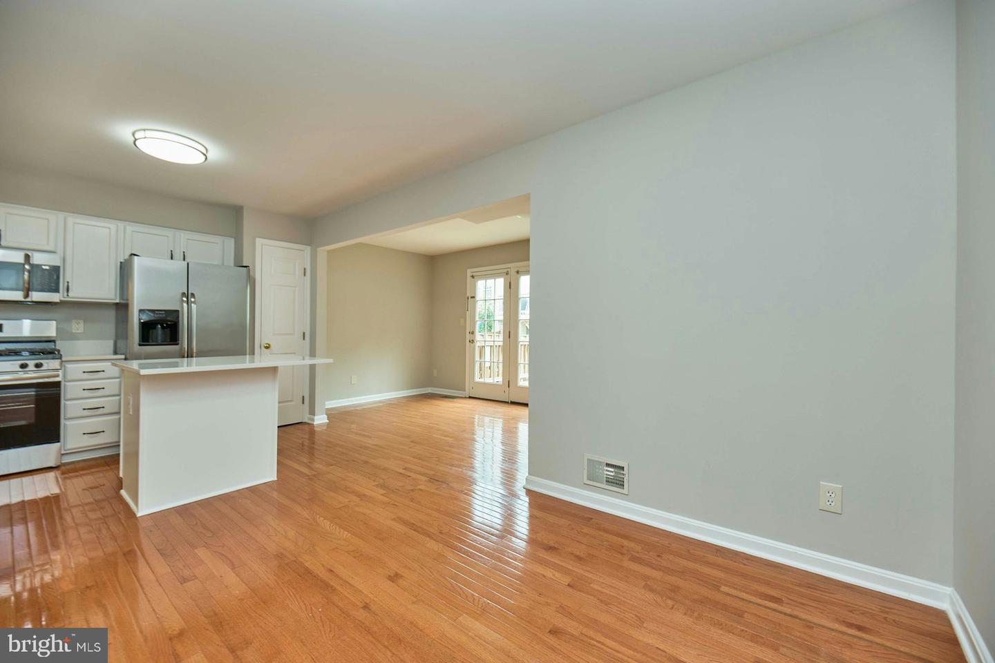 7055 ROGUE FOREST LN, GAINESVILLE, Virginia 20155, 3 Bedrooms Bedrooms, ,2 BathroomsBathrooms,Residential,For sale,7055 ROGUE FOREST LN,VAPW2098896 MLS # VAPW2098896