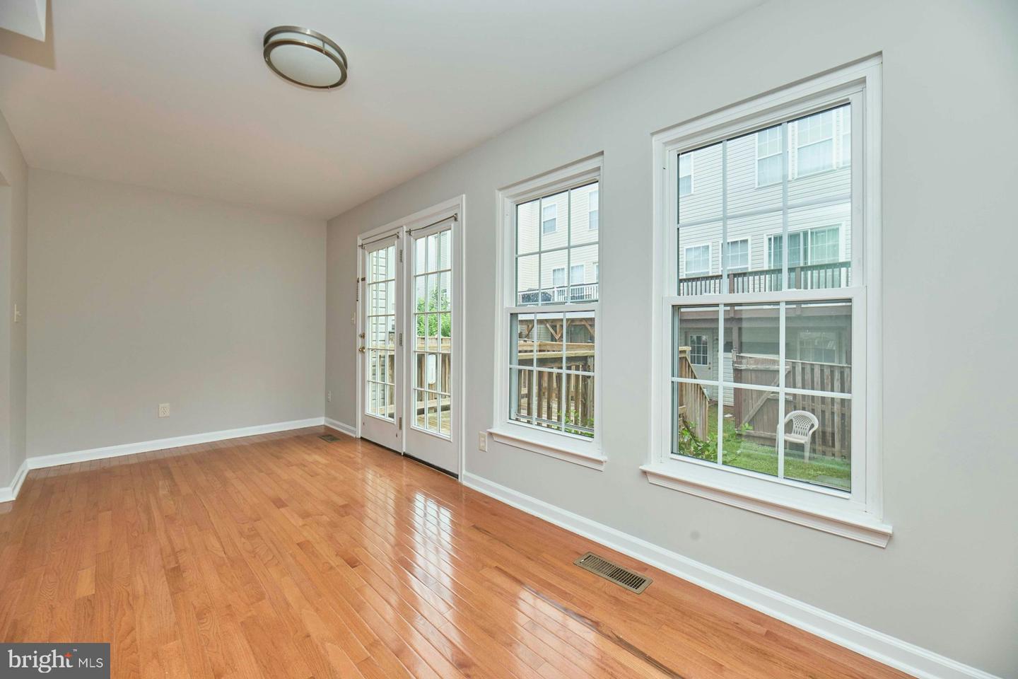 7055 ROGUE FOREST LN, GAINESVILLE, Virginia 20155, 3 Bedrooms Bedrooms, ,2 BathroomsBathrooms,Residential,For sale,7055 ROGUE FOREST LN,VAPW2098896 MLS # VAPW2098896