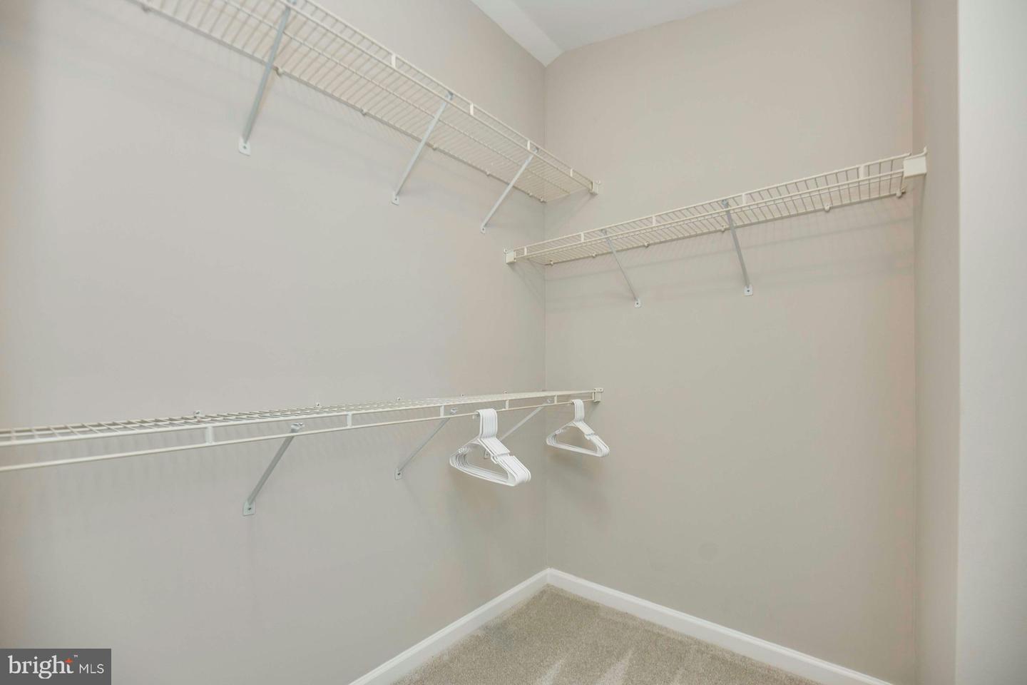 7055 ROGUE FOREST LN, GAINESVILLE, Virginia 20155, 3 Bedrooms Bedrooms, ,2 BathroomsBathrooms,Residential,For sale,7055 ROGUE FOREST LN,VAPW2098896 MLS # VAPW2098896