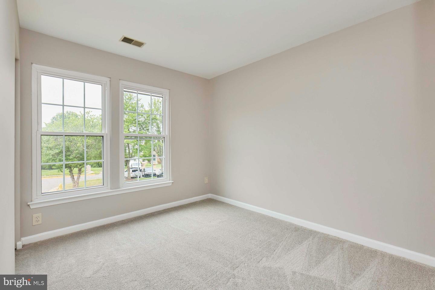 7055 ROGUE FOREST LN, GAINESVILLE, Virginia 20155, 3 Bedrooms Bedrooms, ,2 BathroomsBathrooms,Residential,For sale,7055 ROGUE FOREST LN,VAPW2098896 MLS # VAPW2098896