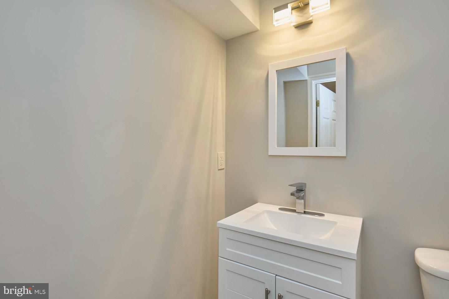 7055 ROGUE FOREST LN, GAINESVILLE, Virginia 20155, 3 Bedrooms Bedrooms, ,2 BathroomsBathrooms,Residential,For sale,7055 ROGUE FOREST LN,VAPW2098896 MLS # VAPW2098896