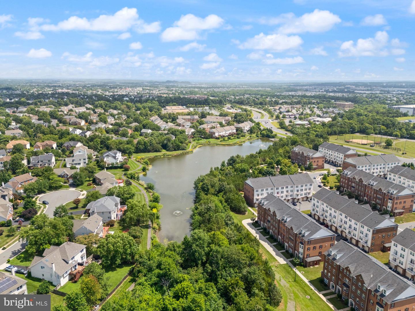21709 CHARITY TER #10C, ASHBURN, Virginia 20147, 3 Bedrooms Bedrooms, 6 Rooms Rooms,2 BathroomsBathrooms,Residential,For sale,21709 CHARITY TER #10C,VALO2101644 MLS # VALO2101644