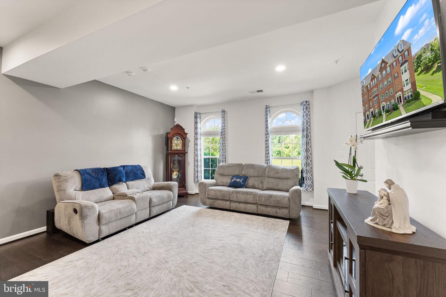 21709 CHARITY TER #10C, ASHBURN, Virginia 20147, 3 Bedrooms Bedrooms, 6 Rooms Rooms,2 BathroomsBathrooms,Residential,For sale,21709 CHARITY TER #10C,VALO2101644 MLS # VALO2101644