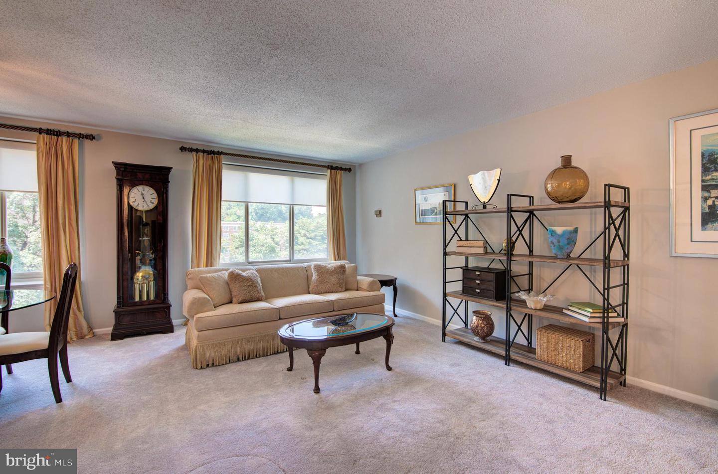 3000 SPOUT RUN PKWY PKWY #A303, ARLINGTON, Virginia 22201, 1 Bedroom Bedrooms, ,1 BathroomBathrooms,Residential,For sale,3000 SPOUT RUN PKWY PKWY #A303,VAAR2060464 MLS # VAAR2060464