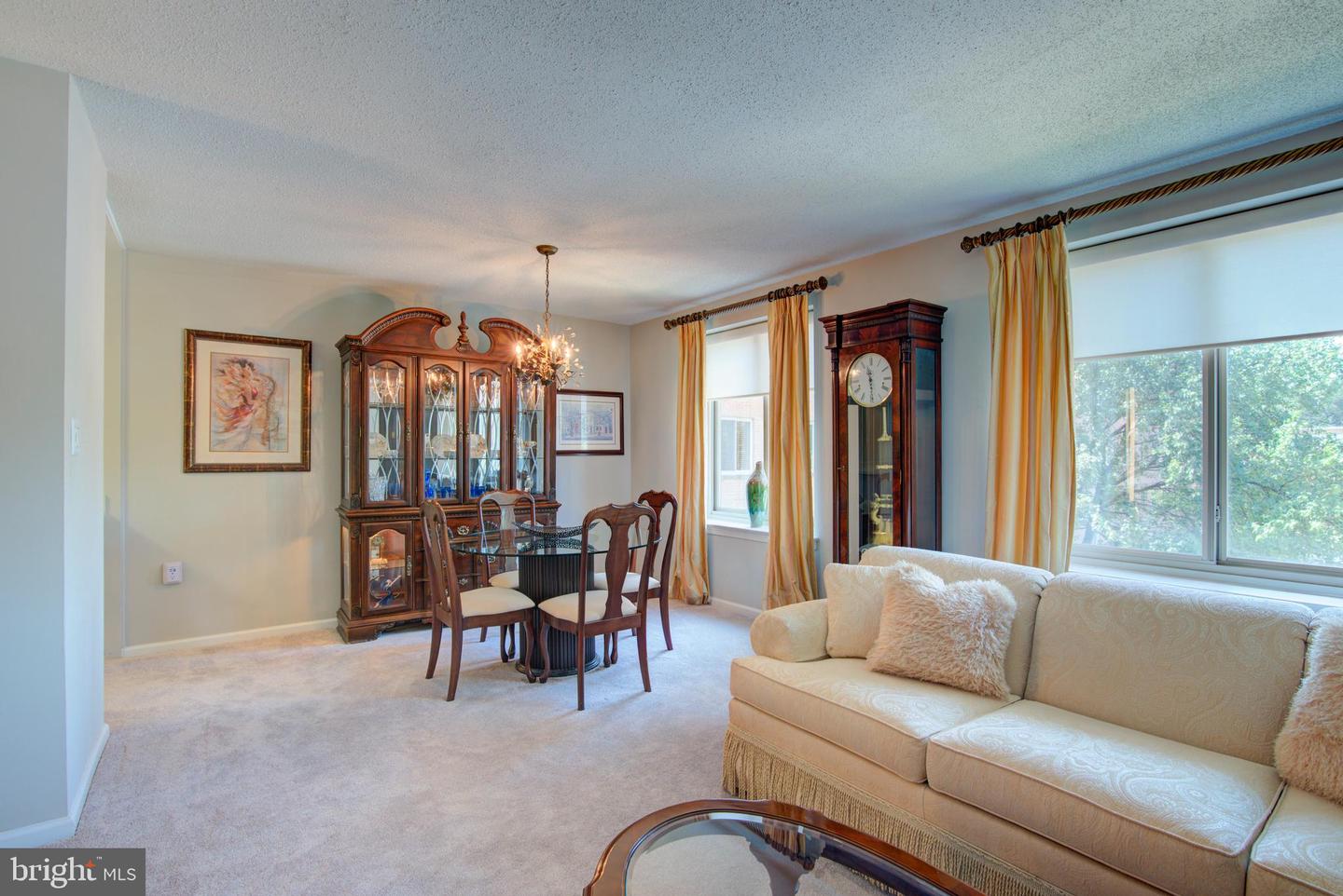 3000 SPOUT RUN PKWY PKWY #A303, ARLINGTON, Virginia 22201, 1 Bedroom Bedrooms, ,1 BathroomBathrooms,Residential,For sale,3000 SPOUT RUN PKWY PKWY #A303,VAAR2060464 MLS # VAAR2060464