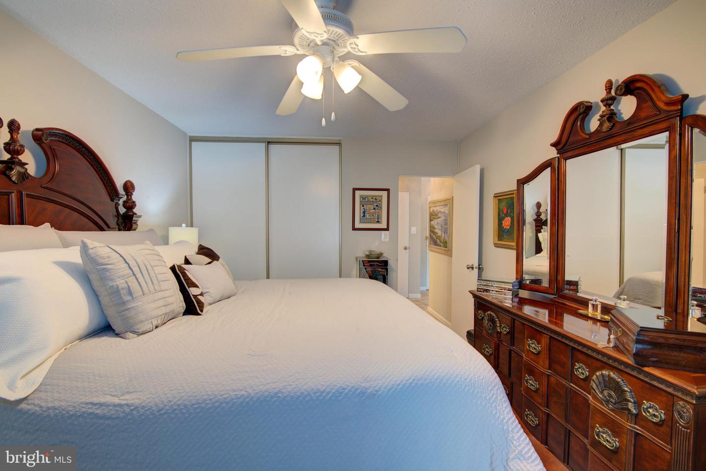 3000 SPOUT RUN PKWY PKWY #A303, ARLINGTON, Virginia 22201, 1 Bedroom Bedrooms, ,1 BathroomBathrooms,Residential,For sale,3000 SPOUT RUN PKWY PKWY #A303,VAAR2060464 MLS # VAAR2060464