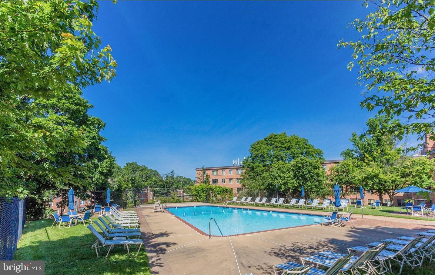 3000 SPOUT RUN PKWY PKWY #A303, ARLINGTON, Virginia 22201, 1 Bedroom Bedrooms, ,1 BathroomBathrooms,Residential,For sale,3000 SPOUT RUN PKWY PKWY #A303,VAAR2060464 MLS # VAAR2060464