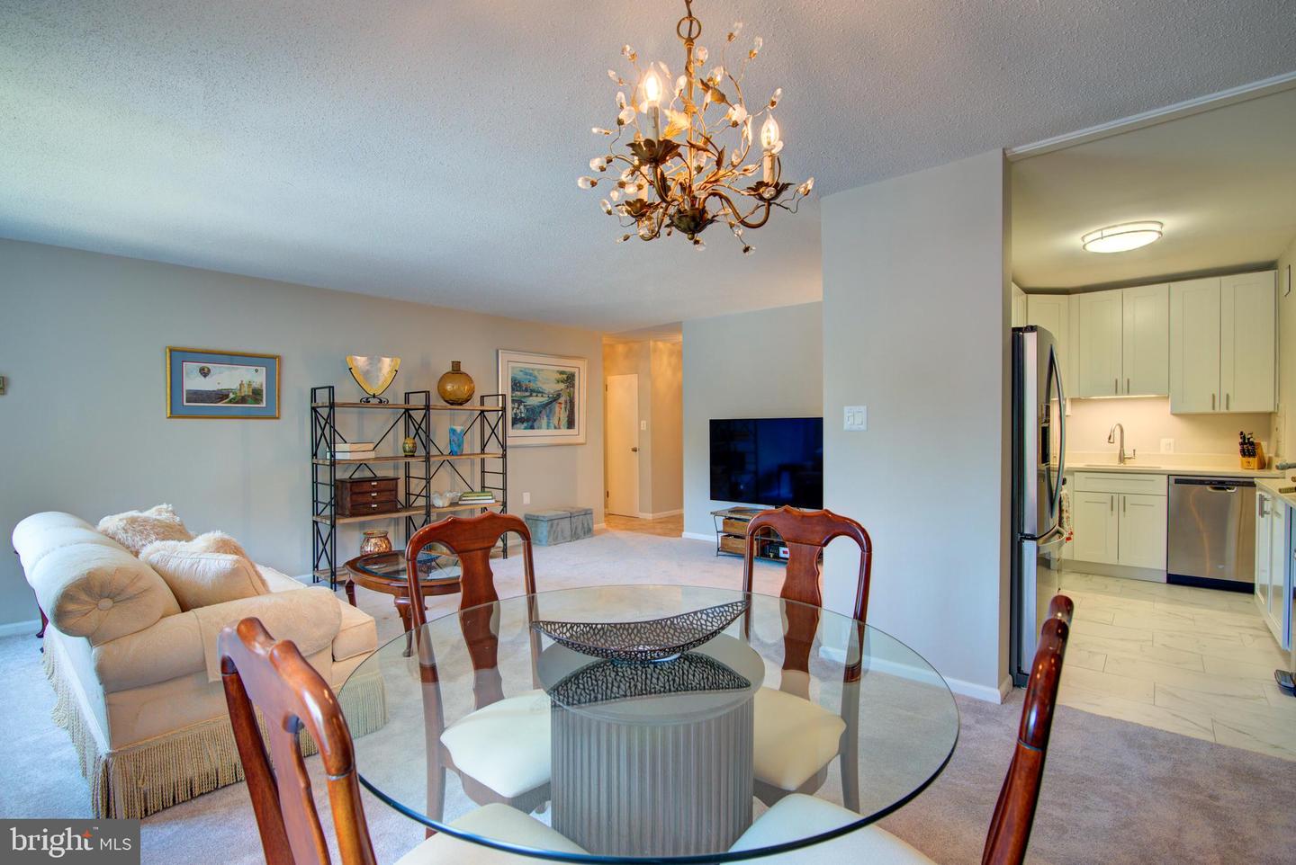 3000 SPOUT RUN PKWY PKWY #A303, ARLINGTON, Virginia 22201, 1 Bedroom Bedrooms, ,1 BathroomBathrooms,Residential,For sale,3000 SPOUT RUN PKWY PKWY #A303,VAAR2060464 MLS # VAAR2060464